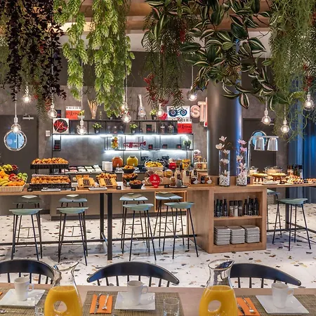 Ibis Aeropuerto Barajas Отель Мадрид