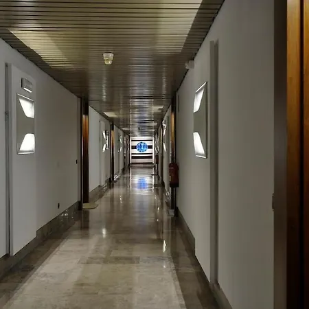 Apartamento Suite-estudio En El Centro Colon Madrid
