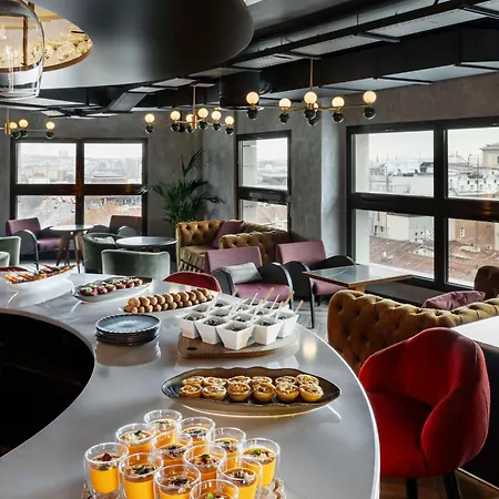 Radisson Red 4* Madrid