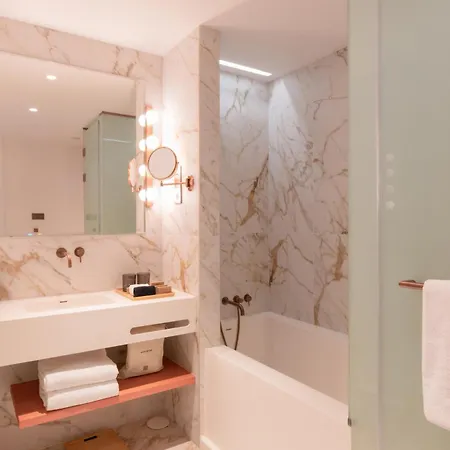 Umusic Hotel 5*