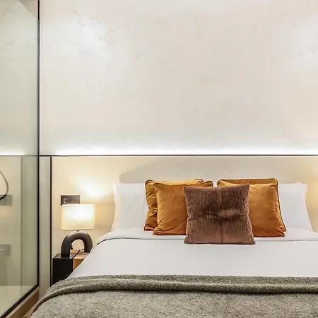 Estudio Funcional Plaza Del Callao, Mid Term Apartment