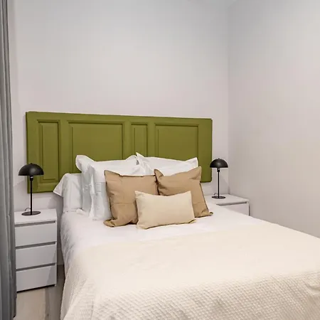 Lalatina Ii Calle Almendro 3br 2bh * Madrid
