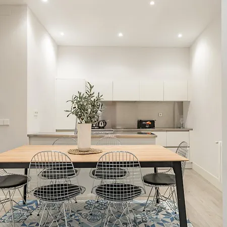 Apartment Lalatina Ii Calle Almendro 3br 2bh