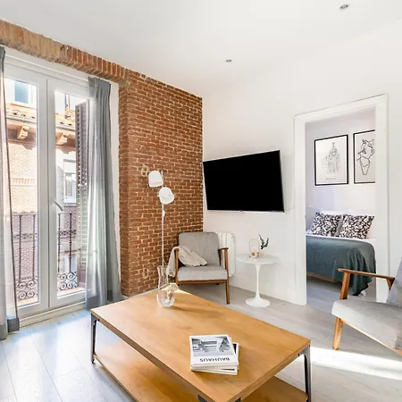 Lalatina Ii Calle Almendro 3br 2bh *
