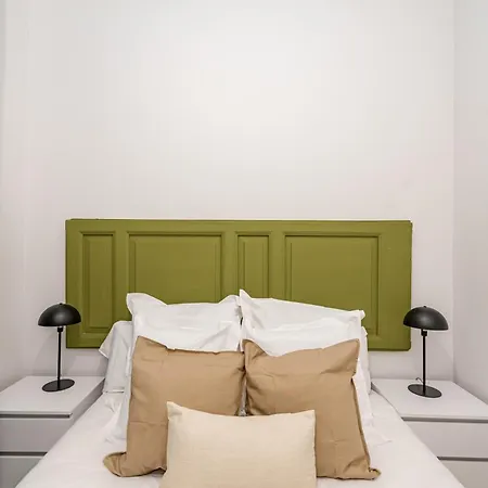 Lalatina Ii Calle Almendro 3br 2bh Apartment Madrid