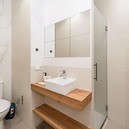 Lalatina Ii Calle Almendro 3br 2bh