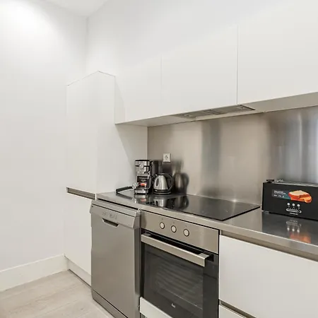 Lalatina Ii Calle Almendro 3br 2bh