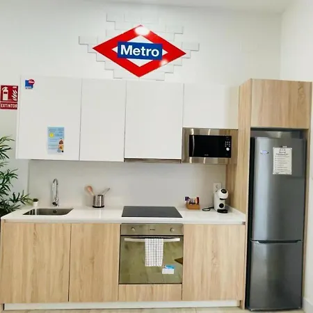 Nuevo 5 Personas Super Centrico Retiro Lujo * Madrid