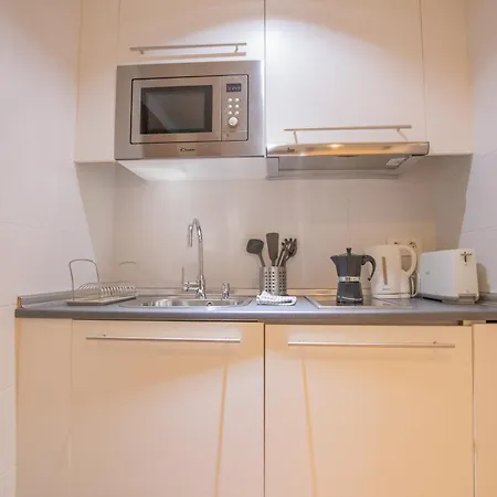 Apartamento Edificio Leganitos Xv Madrid