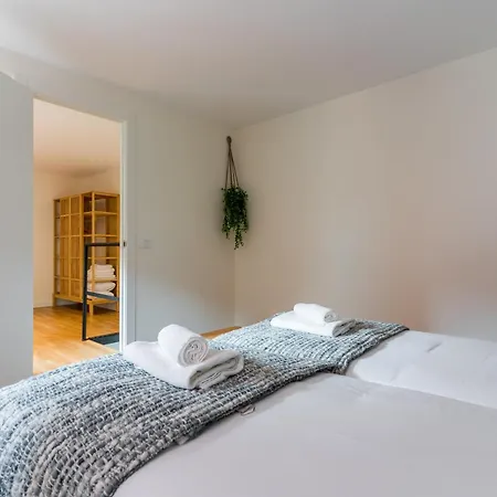 Cozy Apartment- 1bd 1bth- Plaza Castilla *