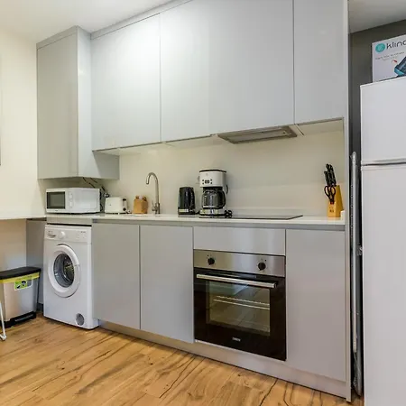 Cozy Apartment- 1bd 1bth- Plaza Castilla *
