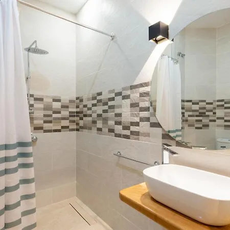 Apartment 1 Bedroom 1 Bathroom Furnished - Justicia - Modern - Mintystay