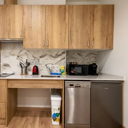 1 Bedroom 1 Bathroom Furnished - Justicia - Modern - Mintystay Apartment