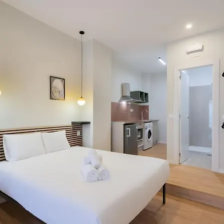 Ideal Flat For 2 Pax -f Fpo1 *