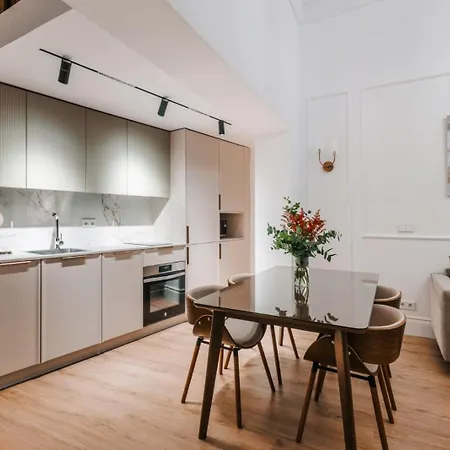 Stunning Near Gran Via Metro * Madrid