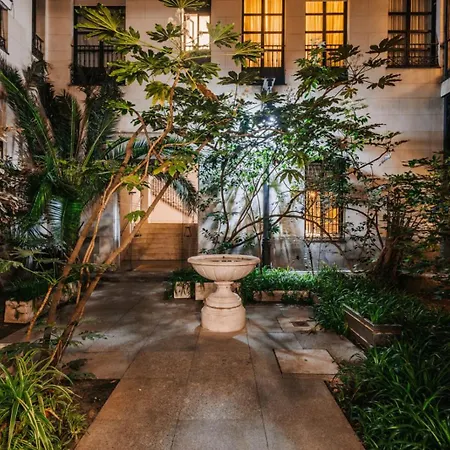 Stunning Near Gran Via Metro * Madrid