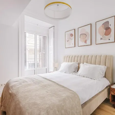 Stunning Near Gran Via Metro *
