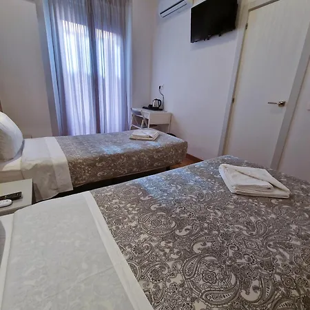 A Nuestra Senora De La Paloma 2* Madrid
