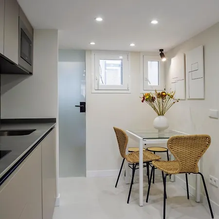 Heima Penthouse Old Town Apartment