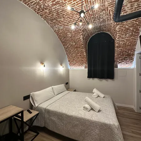Cc Opera Guest house *