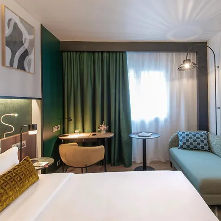 Hotel Crowne Plaza - Centre Retiro By Ihg