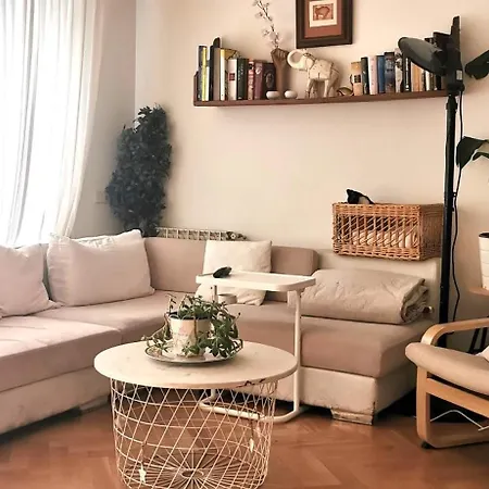 Habitación en casa particular For Girls Only *