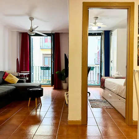Bright Center 2bd Apartment