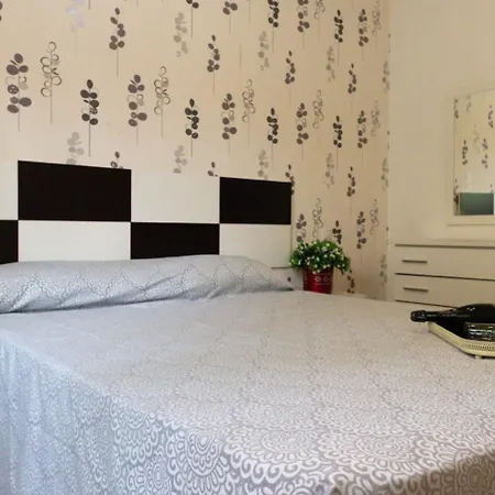 Antonio Lopez 217 Apartment *