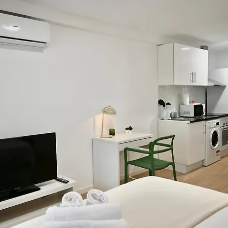 For Acogedor Temporal Tipo Estudio Cerca De La Plaza De Toros En Ventas Ale14be Apartment *