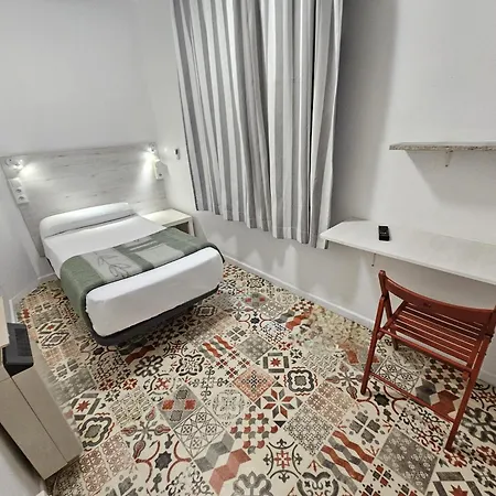 Pensjonat Casa De Huespedes Almansa 2*