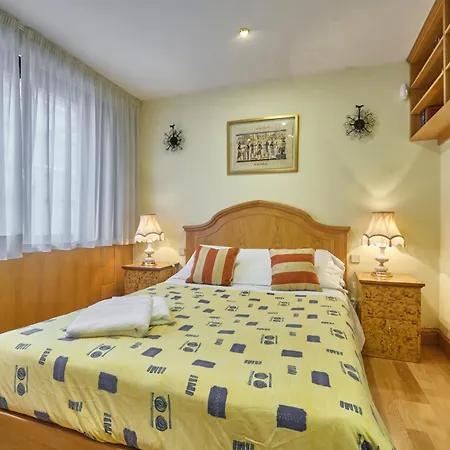 Carlos Apartment
