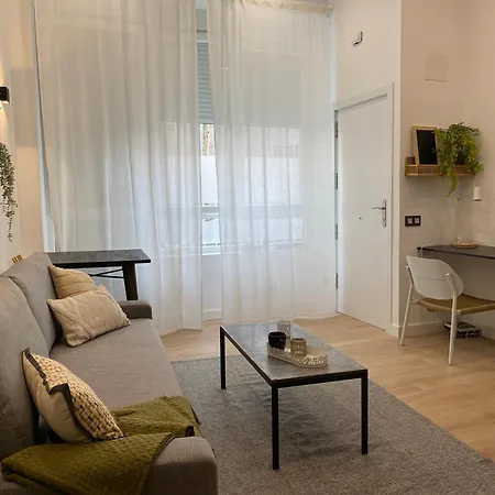 Auditorio/bernabeu Apartment2
