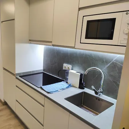 Exclusive Quietness In The Heart Of With Public Parking, Breakfast, 2 Bathrooms Madrid