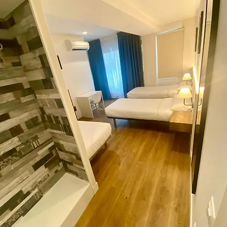 Hostel Far Gran Via Madrid