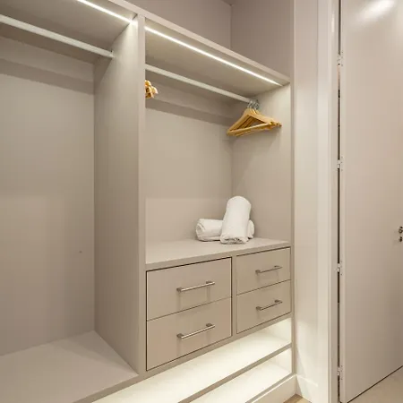 Apartment Lalatina Iv Calle Conde De Romanones 4br 4bh *