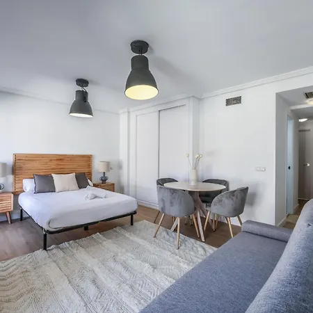 Apartment Atico Reformado Con Terraza En Lavapies *