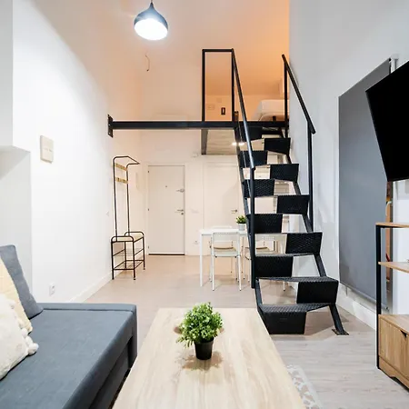 Lofts Reformados En El Bernabeu Alquiler Temporal * Madri