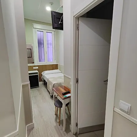 Hostal Madrid Pensión 3*
