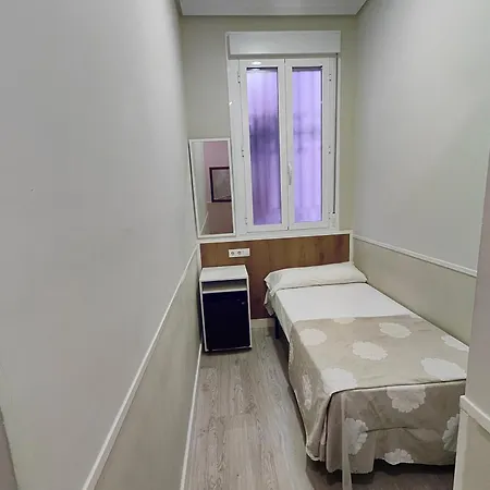 Hostal Madrid Pensión 3*