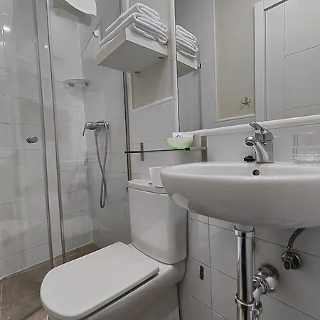 Hostal Madrid Pensión 3*