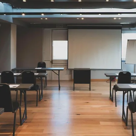 Hotell Zenit Conde De Orgaz