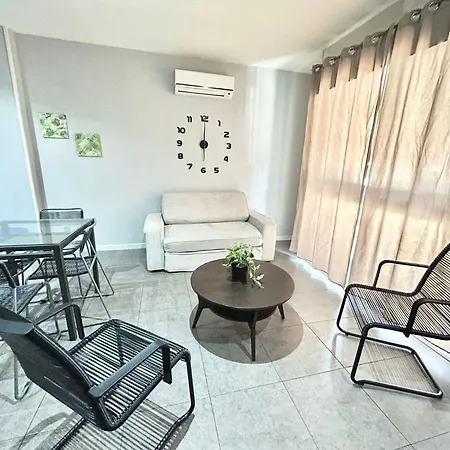 Cardenosa 24 Asamblea Centro Apartment