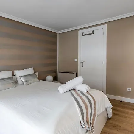 Independiente De Diseno Con Patio Privado