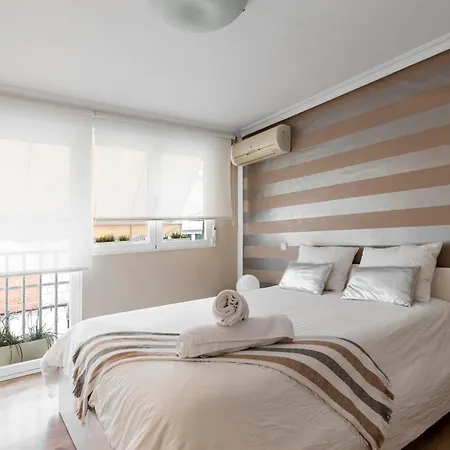 Сasa de vacaciones Independiente De Diseno Con Patio Privado Madrid