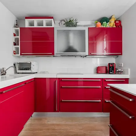 Independiente De Diseno Con Patio Privado * Madrid