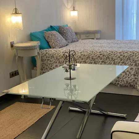 Apartment Precioso Estudio En Malasana Madrid