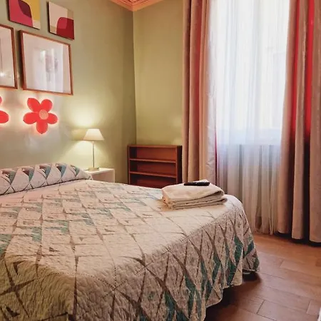 بيت ضيافة Casa De Huespedes Dolce مدريد