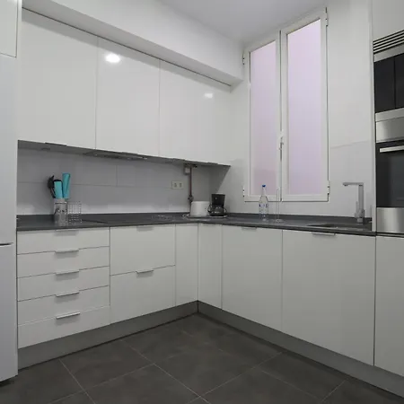 Sol Deluxe-nun-arce Madrid