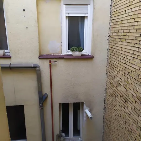 Hostal Inn Madrid بيت ضيافة مدريد