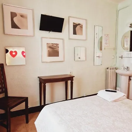 Casa De Huespedes Dolce بيت ضيافة مدريد
